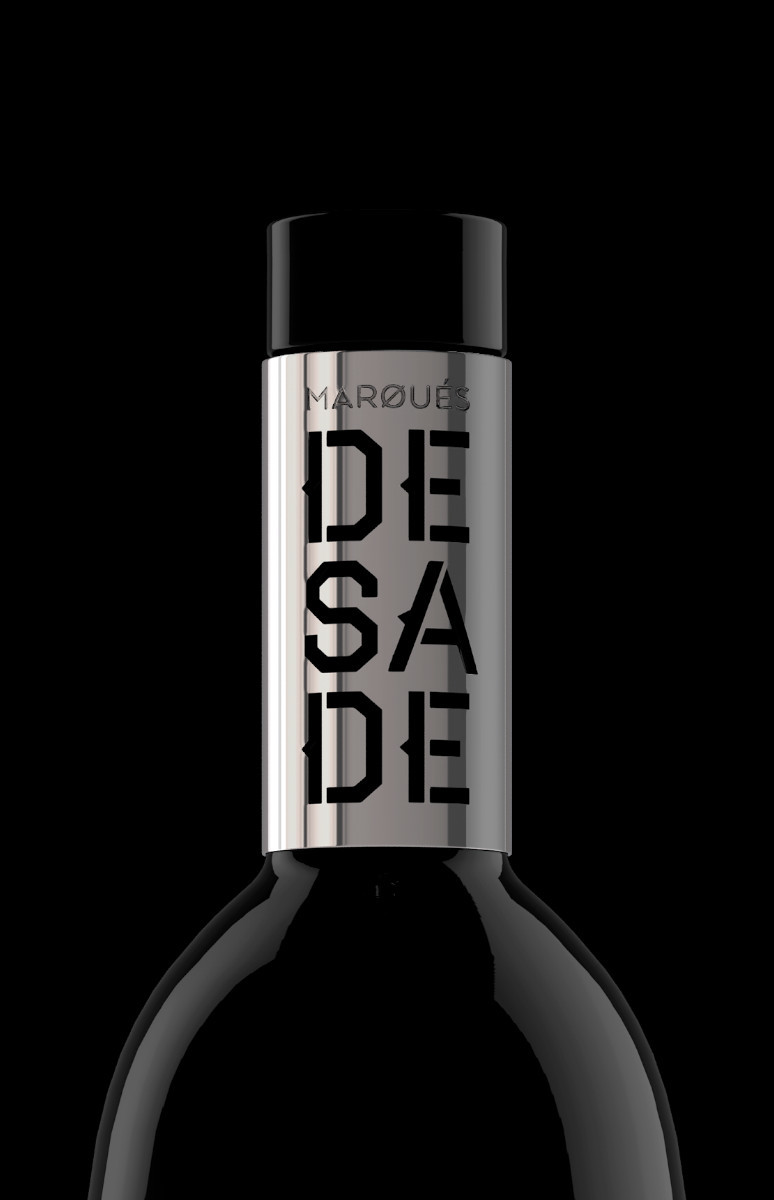 Marqués de Sade. Wine bottle with spikes.
